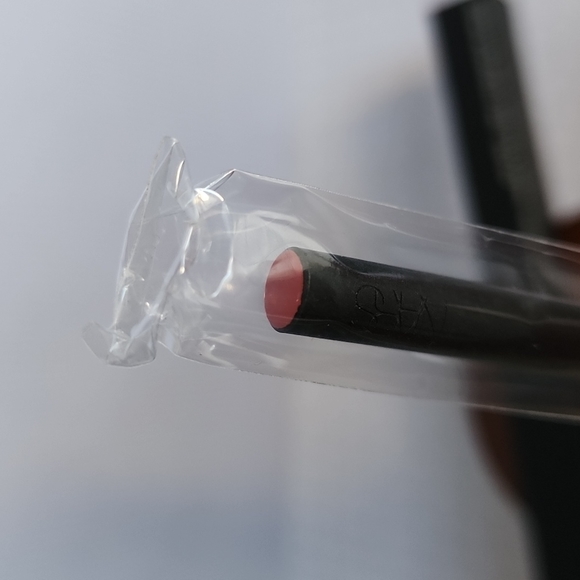 NARS # 49 Wet Dry Eyeshsdow Brush - Picture 6 of 8